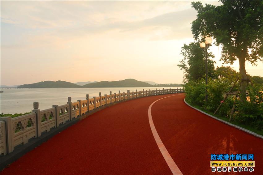 防城港西湾绿道沿途风景如画